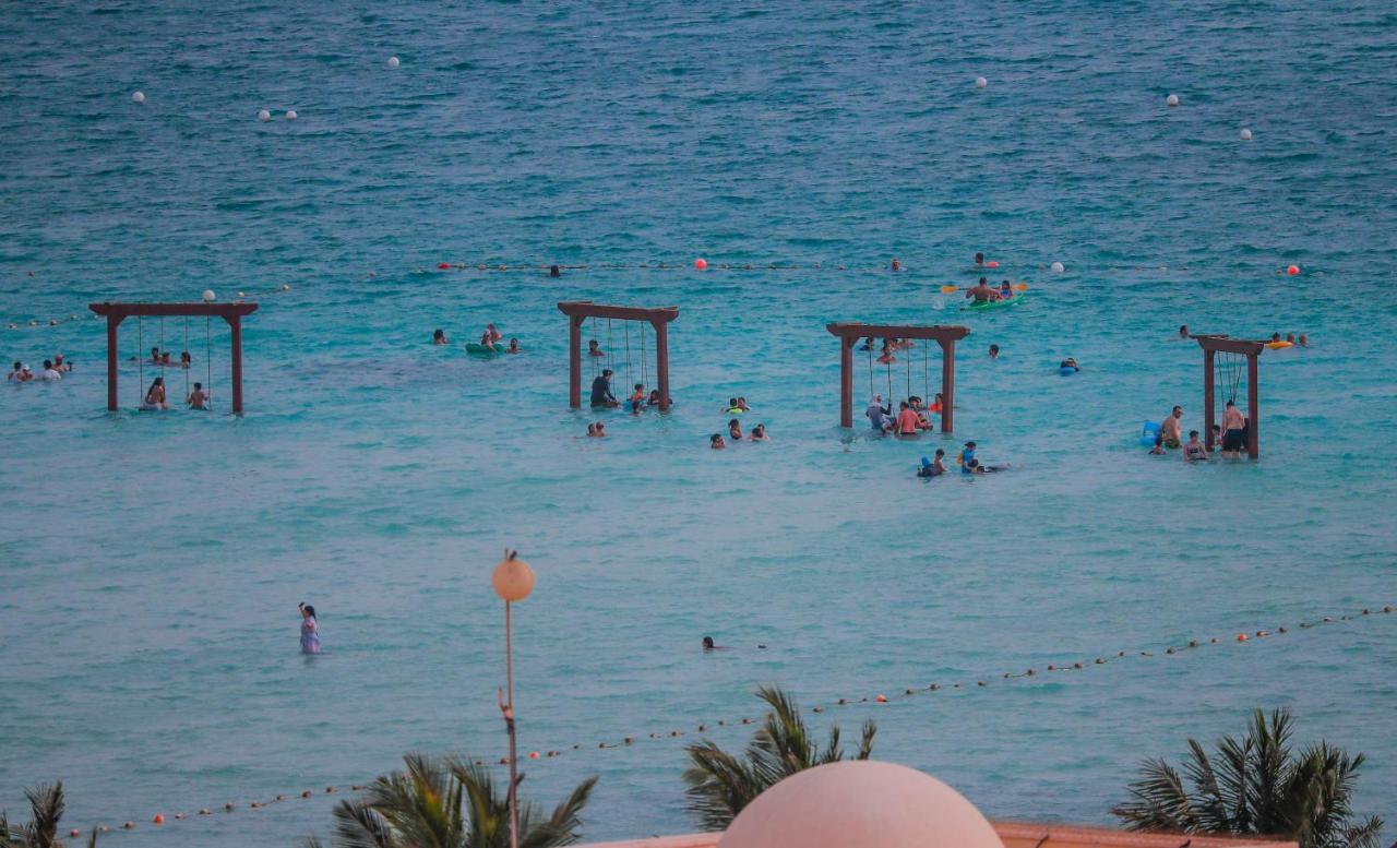 베이 라 선 호텔 앤 마리나 King Abdullah Economic City 외부 사진 The beach at the Dead Sea