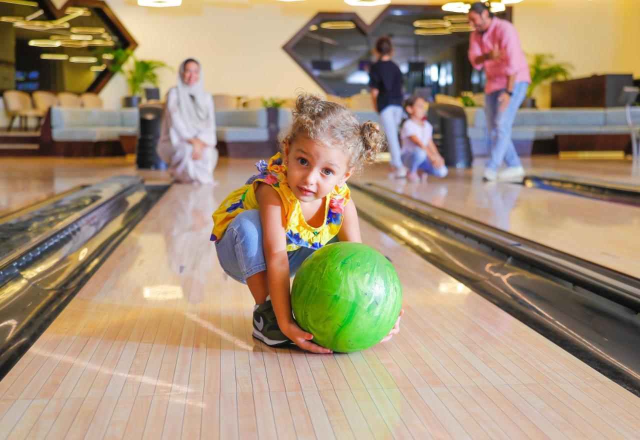 베이 라 선 호텔 앤 마리나 King Abdullah Economic City 외부 사진 Bowling