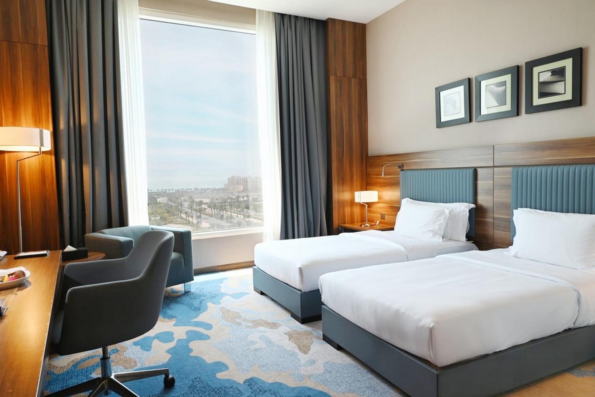 베이 라 선 호텔 앤 마리나 King Abdullah Economic City 외부 사진 A room at the hotel